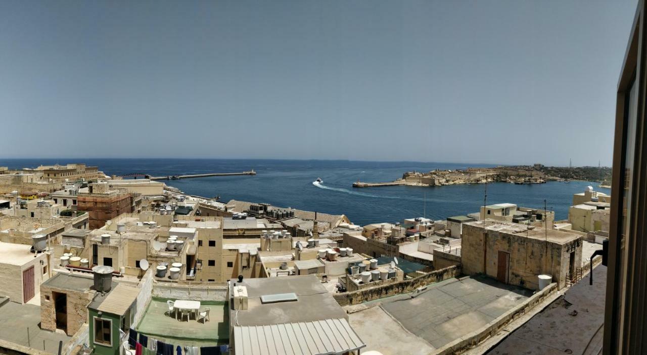 Sea View Large Valletta Appartment Екстериор снимка